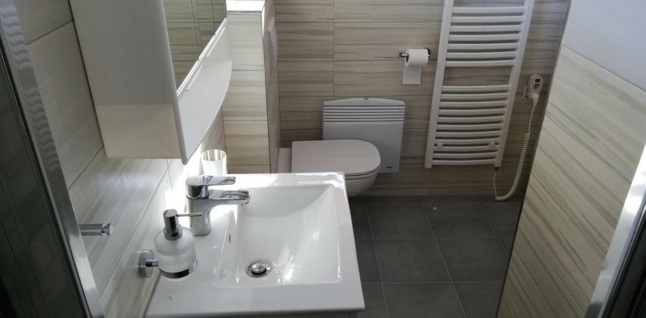 ליפנו נאד וויטאבו Slope Apartments Lipno מראה חיצוני תמונה